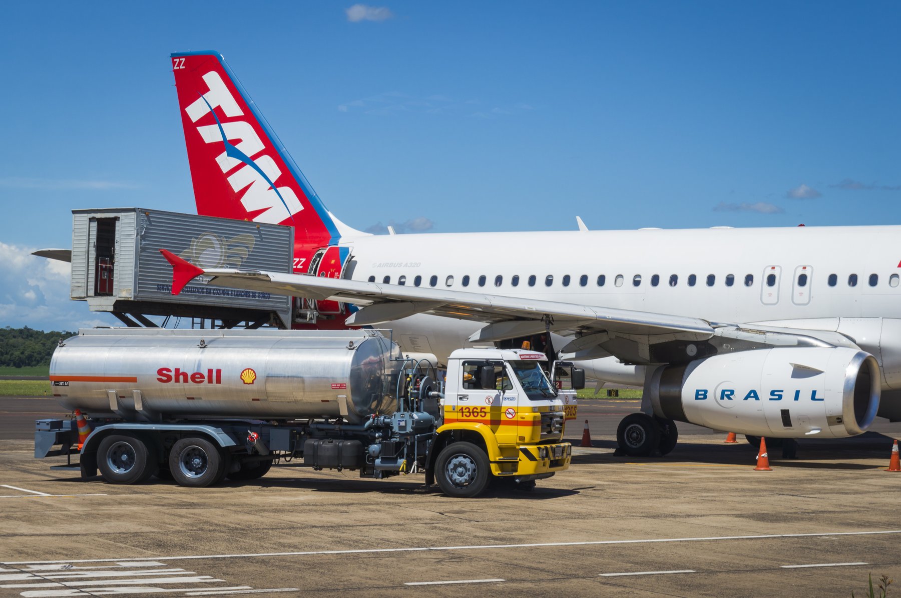 Fuel arrangements